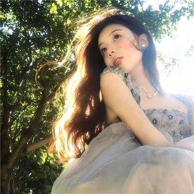 不是挥手而是溺水